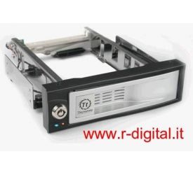 https://www.r2digital.it/3825-thickbox/pannello-hard-disk-525-thermaltake-max-4-hd-sata-35-lucchetto.jpg